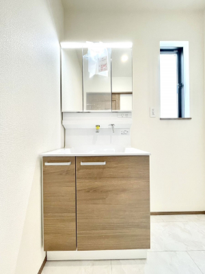 ���ʑ�E���ʏ��@�傫�����₷���O�ʋ��Ő�����������ʑ�́A�g�����Ȃ݃`�F�b�N�┧�̂������ɂ������߂ł��B 