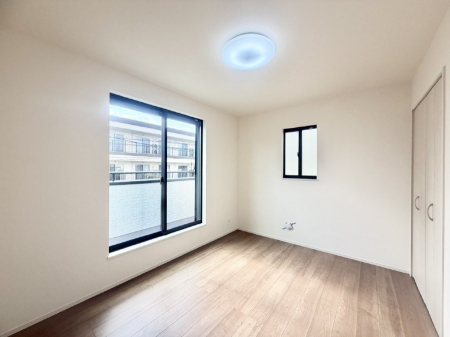 ���̑����ρ@���邢�o���R�j�[�T�C�h�ɗm����ݒu�B�ڊo�߂̗ǂ��Q���ɁB