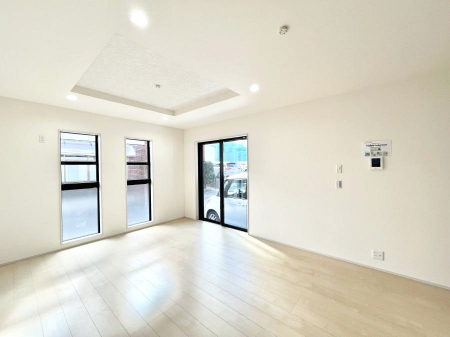 ���̑����ρ@�傫�ȑ����炽���Ղ�̗z���ƕ����������郊�r���O  