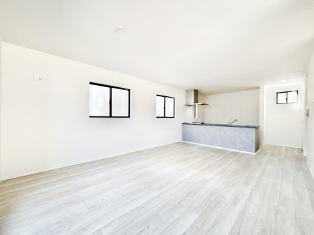 ���̑����ρ@19.6���̂�Ƃ肠�郊�r���O�B�Ƒ����W�܂郊�r���O�͏��g�[�t���ŉ��K�ł��B