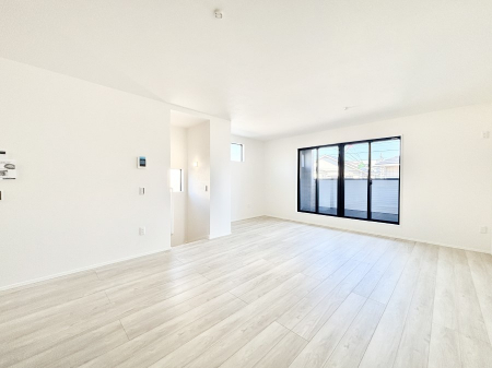 ���r���O�@2�K���r���O�B�o���R�j�[�ɖʂ������邢�k�c�j�͉Ƒ��݂�Ȃ̉��K���