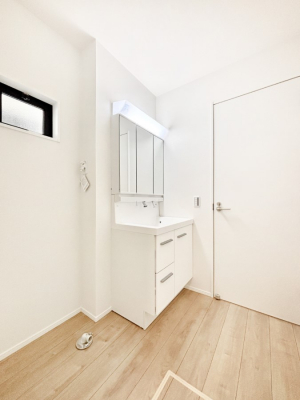 ���̑��@��Ƃ�̐��ʃX�y�[�X�Œ��̐g�x�x�����N���N