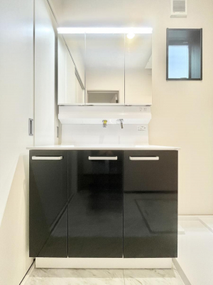 ���ʑ�E���ʏ��@���[�͂Ƌ@�\���ɗD�ꂽ���ʉ��ϑ�  