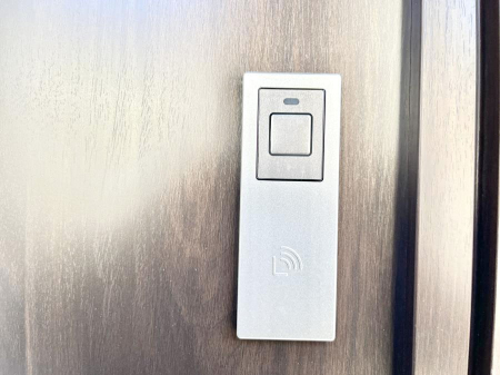 ���̑��@�X�}�[�g�ɊJ���ł���d�q�L�[