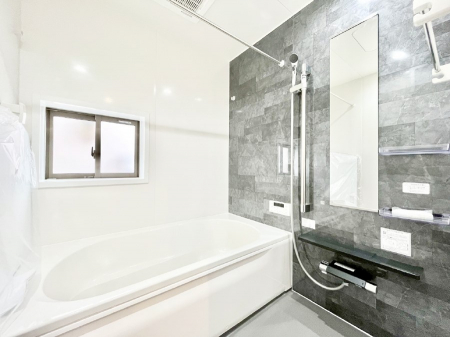 �����@����̔�������Ă���閾�邢�������̂���o�X���[��