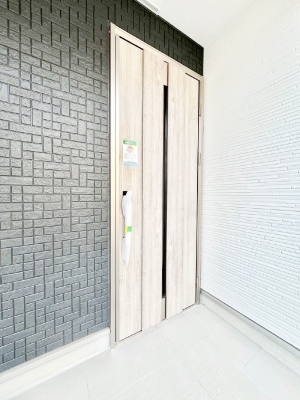 ���ց@�V���v���ŗ������������͋C�̌��֎���