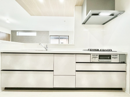 �L�b�`���@�������������I�ɁA�y�����I�V�X�e���L�b�`��