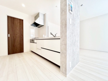 �L�b�`���@�J�E���^�[�z���Ɋy����������ׂ�B�����̂������������Ɣ��������Ȃ肻���ł��ˁB