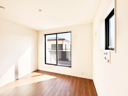 ���̑����ρ@�o���R�j�[���J�������v���X���Ă����m��