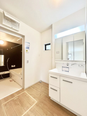 ʑEʏ@Ƃ̐ʃXy[XŒ̐gxxNN  