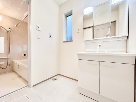 ���ʑ�E���ʏ��@�������̂�����K��Ԃł��B�����̐g�x�x���C�����ǂ����g�������܂��B 