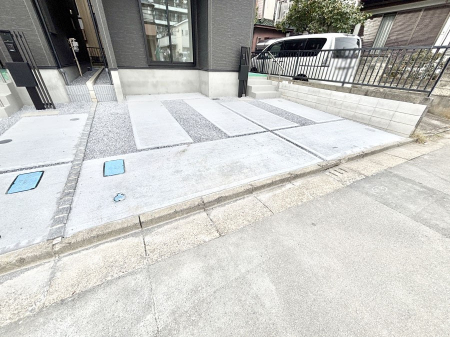 �@�����Ɍ������Ȃ����ԃX�y�[�X�B