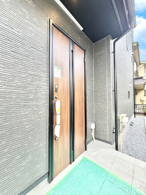 ���ց@��؂ȉƑ��A���q���o�}���錺�ցB