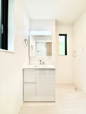 ���ʑ�E���ʏ��@���[�͂Ƌ@�\���ɗD�ꂽ���ʉ��ϑ�