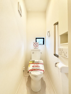 �g�C���@�g�C����1�K��2�K���ꂼ��ɔz�u����Ă��ĂƂĂ��֗��ł��B 