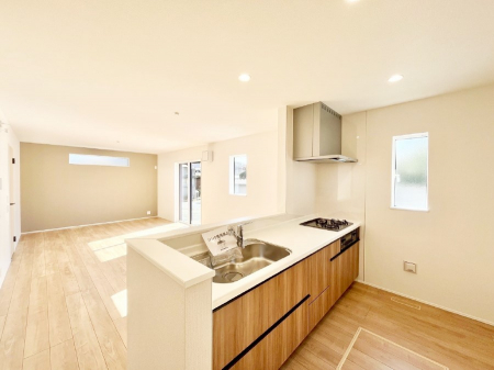 �L�b�`���@���������Ȃ��炲�Ƒ��Ƃ̉�b���y���߂�ΖʃJ�E���^�[�L�b�`��