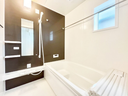 �����@����̔�������Ă���閾�邢�������̂���o�X���[��