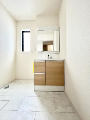 ���ʑ�E���ʏ��@�傫�����₷���O�ʋ��Ő�����������ʑ�́A�g�����Ȃ݃`�F�b�N�┧�̂������ɂ������߂ł��B 