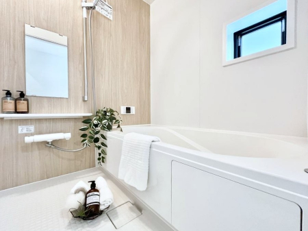 �����@����̔�����₷��؂ȃo�X�^�C���B�������Ƃ����C���y����Ŕ����Ƃ肽���ł��ˁI  