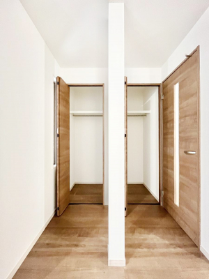 ���[�@�m���̃N���[�[�b�g�B���s��������̂Ō���̈ߗނ�����������܂�܂��B