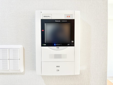 ���̑����ρ@TV���j�^�[�t�C���^�[�t�H�����t���Ă��ăZ�L�����e�B�[��  