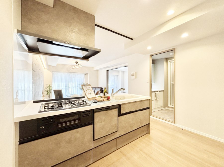 �L�b�`���@�L�X�Ƃ����g������̗ǂ��L�b�`���œ��X�̂��������y�����Ȃ肻��