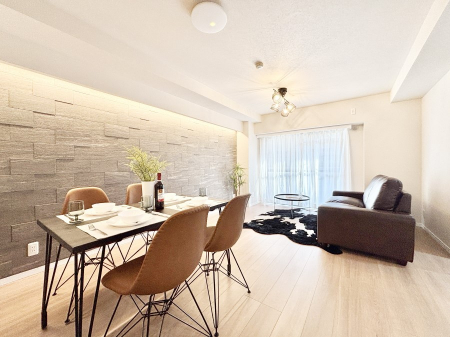 ���r���O�@�傫�ȑ����炽���Ղ�̗z���ƕ����������郊�r���O