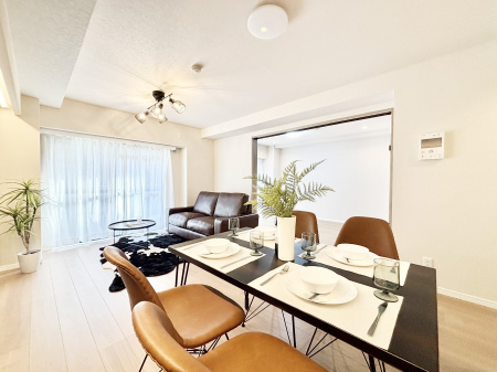 ���r���O�@�������������͋C�̂k�c�j�͉Ƒ��݂�Ȃ̉��K���