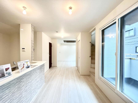 ���̑����ρ@�Ƒ������R�ƏW�܂�e���̃X�y�[�X�ɂȂ肻��