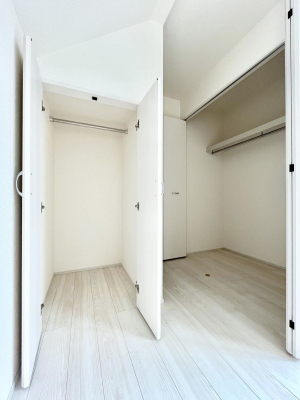 ���[�@�����Ղ�̎��[�X�y�[�X�ŉ��K�ɕ�点���� 