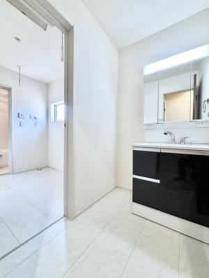 ���̑��@�������̂�����K��Ԃł��B�����̐g�x�x���C�����ǂ����g�������܂��B 