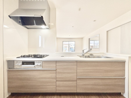 �L�b�`���@�������������I�ɁA�y�����I�V�X�e���L�b�`��  