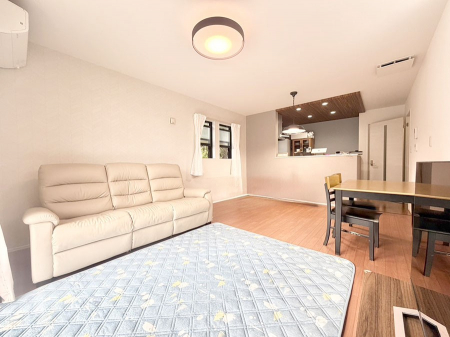 rO@͋Ĉkcj͉Ƒ݂Ȃ̉K  