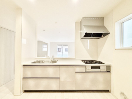 �L�b�`���@�������������I�ɁA�y�����I�V�X�e���L�b�`��