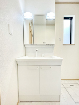 ʑEʏ@[͂Ƌ@\ɗDꂽꃉNNʉϑI  