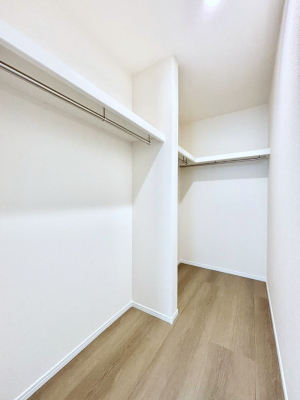 ���̑��@�ߗނ��n���K�[�Ɋ|�����܂܎��[�ł���WIC�B�ߗނ̐������ڂ����₷���ĕ֗��ł��I