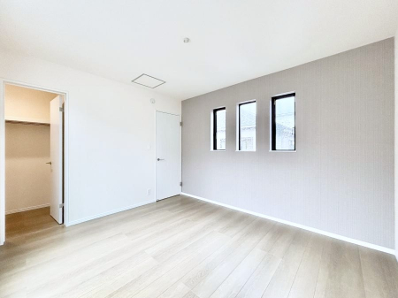 �Q���@�E�H�[�N�C���N���[�[�b�g�����邨�����B�G�߂��Ƃ̓���ւ����s�v�ŕ֗��ł��I