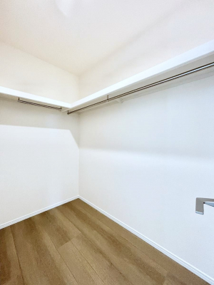 ���̑��@�ߗނ��n���K�[�Ɋ|�����܂܎��[�ł���WIC�B�ߗނ̐������ڂ����₷���ĕ֗��ł��I