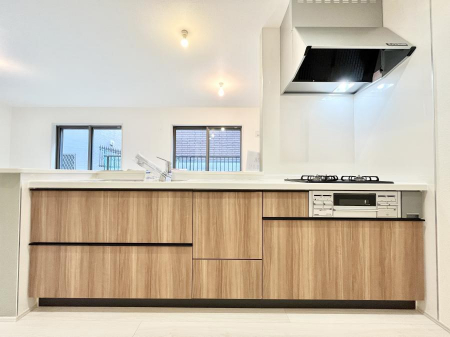 �L�b�`���@�������������I�ɁA�y�����I�V�X�e���L�b�`��  