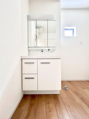 ���ʑ�E���ʏ��@�傫�����₷���O�ʋ��Ő�����������ʑ�́A�g�����Ȃ݃`�F�b�N�┧�̂������ɂ������߂ł��B 