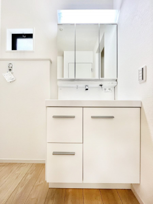 ���ʑ�E���ʏ��@���[�͂Ƌ@�\���ɗD�ꂽ���ʉ��ϑ�