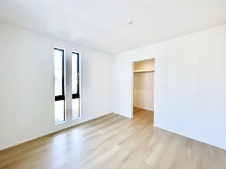 �Q���@�E�H�[�N�C���N���[�[�b�g�����邨�����B�G�߂��Ƃ̓���ւ����s�v�ŕ֗��ł��I