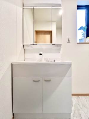 ���ʑ�E���ʏ��@�傫�����₷���O�ʋ��Ő�����������ʑ�́A�g�����Ȃ݃`�F�b�N�┧�̂������ɂ������߂ł��B 