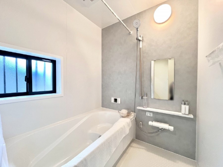 �����@����̔�����₷��؂ȃo�X�^�C���B�������Ƃ����C���y����Ŕ����Ƃ肽���ł��ˁI  