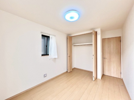 �q�������@�q�������ɂ��������߂Ȏ��[�X�y�[�X�����Ղ�̋���