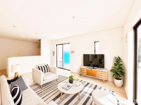 ���r���O�@�������������͋C�̂k�c�j�͉Ƒ��݂�Ȃ̉��K��ԁ��Ƌ��CG�ł�