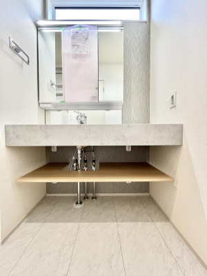 ���ʑ�E���ʏ��@���[�͂Ƌ@�\���ɗD�ꂽ���ʉ��ϑ�