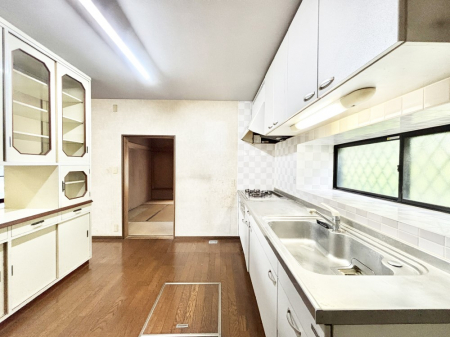 Lb`@ȞЕtX[YɁIJbv{[hݒuς݂̃Lb`Xy[XB