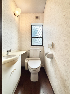 gC@gC1K2KꂼɔzuĂĂƂĂ֗łB 