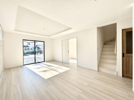 ���̑����ρ@���r���O�K�i���Ƒ��̏Ί�Ɖ�b���Ȃ��ł���܂�  